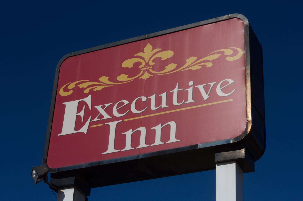 Executive Inn Ponca City Buitenkant foto